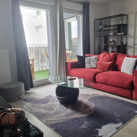Appartement Cosy Et Equipe Meaux Luaran gambar