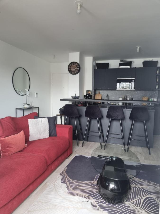 Appartement Cosy Et Equipe Meaux Luaran gambar