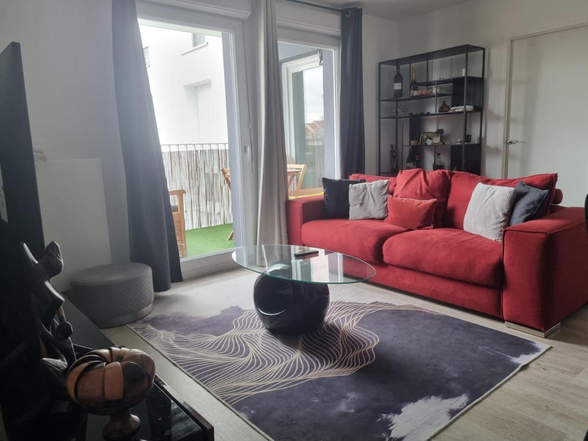 Appartement Cosy Et Equipe Meaux Luaran gambar